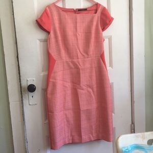 Coral Tahari dress in excellent condition